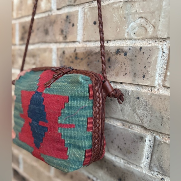 LJS Bohemian Aztec woven wool shoulder bag Braided Lea Shoulder Bag - Picture 4 of 11